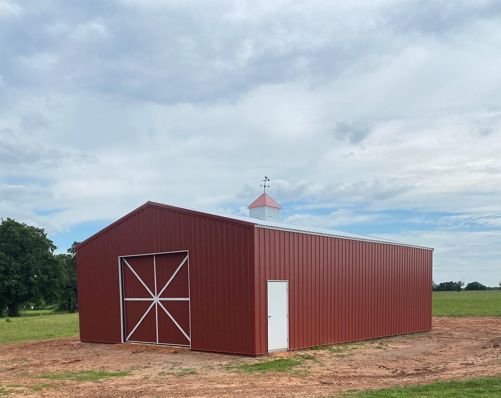 30 × 50 Metal Horse Barn
